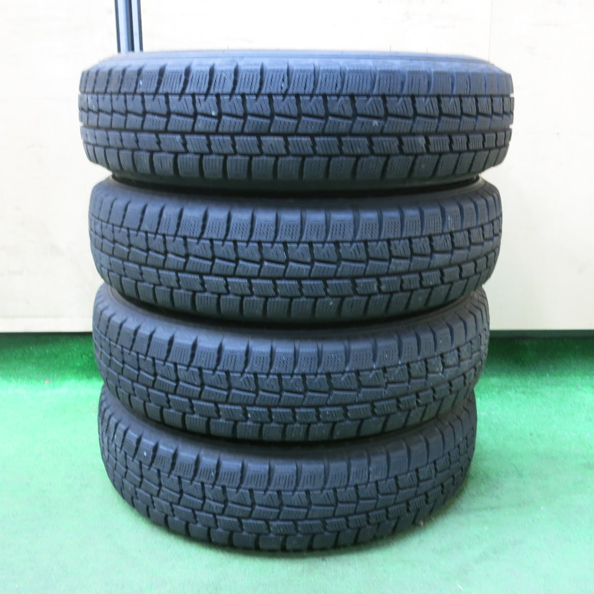 [送料無料] バリ溝！8.5分★スタッドレス 145/80R13 ダンロップ ウインターマックス WM01 Proget ROXCY 13インチ PCD100/4H★4110812SYス