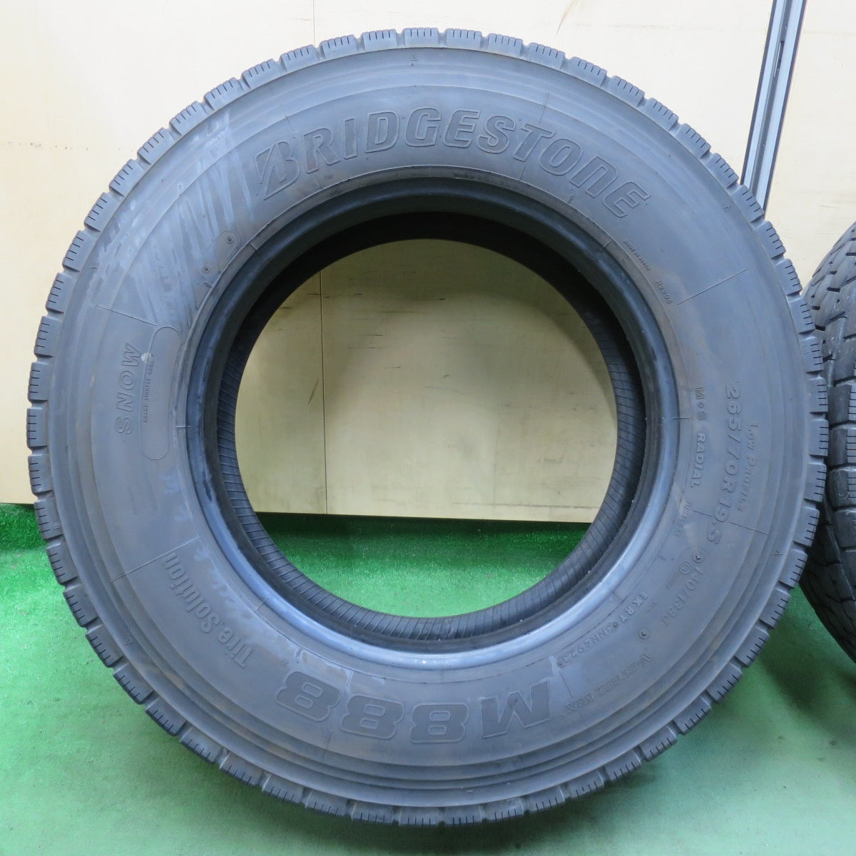 バリ溝！24年！9.5分！2本★トラック タイヤ 265/70R19.5 140/138J ブリヂストン M888 ミックス オールシーズン 19.5インチ★5120406イスタ