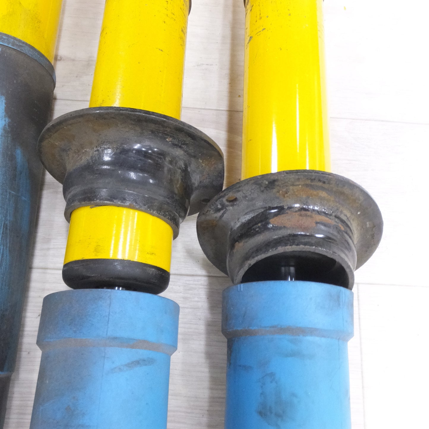 [送料無料] ◆BILSTEIN ビルシュタイン トヨタ ランドクルーザープラド TRJ150W ガソリンモデル用 ショック BE5-3213J BE5-3214J 一台分◆