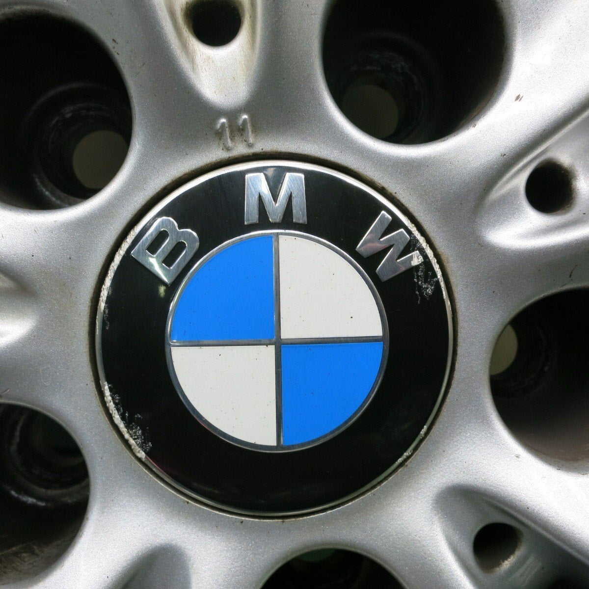 4本価格★BMW 5シリーズ F10 純正 225/55R17 スタッドレス ピレリ アイスアシンメトリコ 17インチ PCD120/5H★4050701HAス