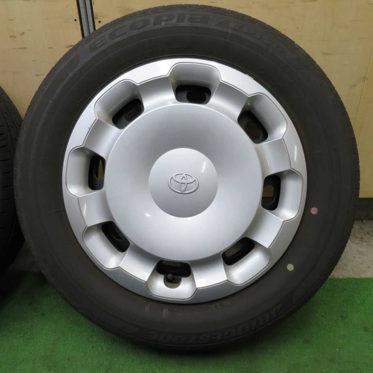 キレイ！23年★トヨタ シエンタ 純正 スチール 185/65R15 ブリヂストン エコピア EP150 15インチ PCD100/5H★6031806ナノ