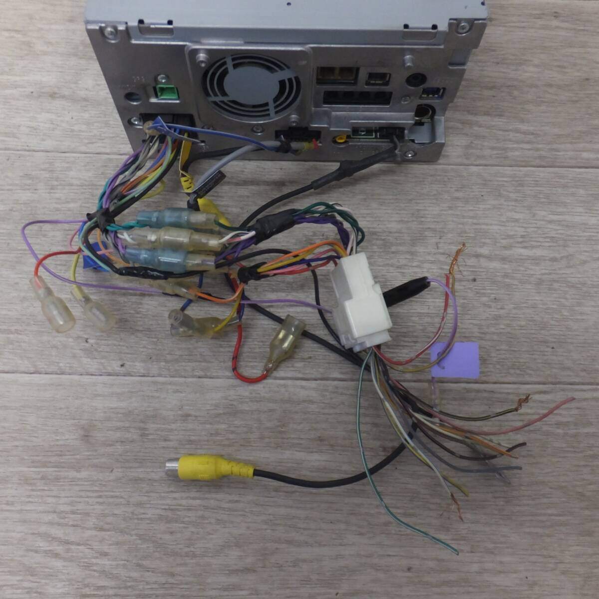 [送料無料] ★カロッツェリア carrozzeria AV一体型ナビ HDDナビゲーション サイバーナビ AVIC-ZH77[23]★