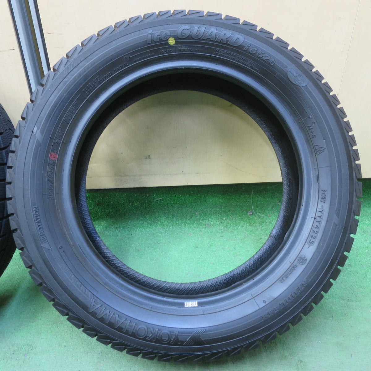 ほぼ未使用！25年★スタッドレス 155/65R14 ヨコハマ アイスガード iG52C タイヤ 14インチ N-BOX N-WGN タント ムーブ スペーシア 等★6071407イスタ