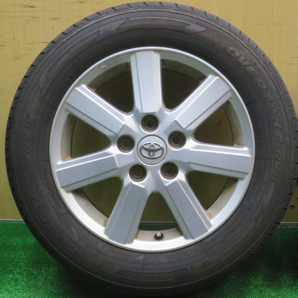 バリ溝！25年！9.5分★トヨタ 70系 ノア ヴォクシー 純正 205/60R16 オーバーテイク RV2 16インチ PCD114.3/5H★5110502NJノ