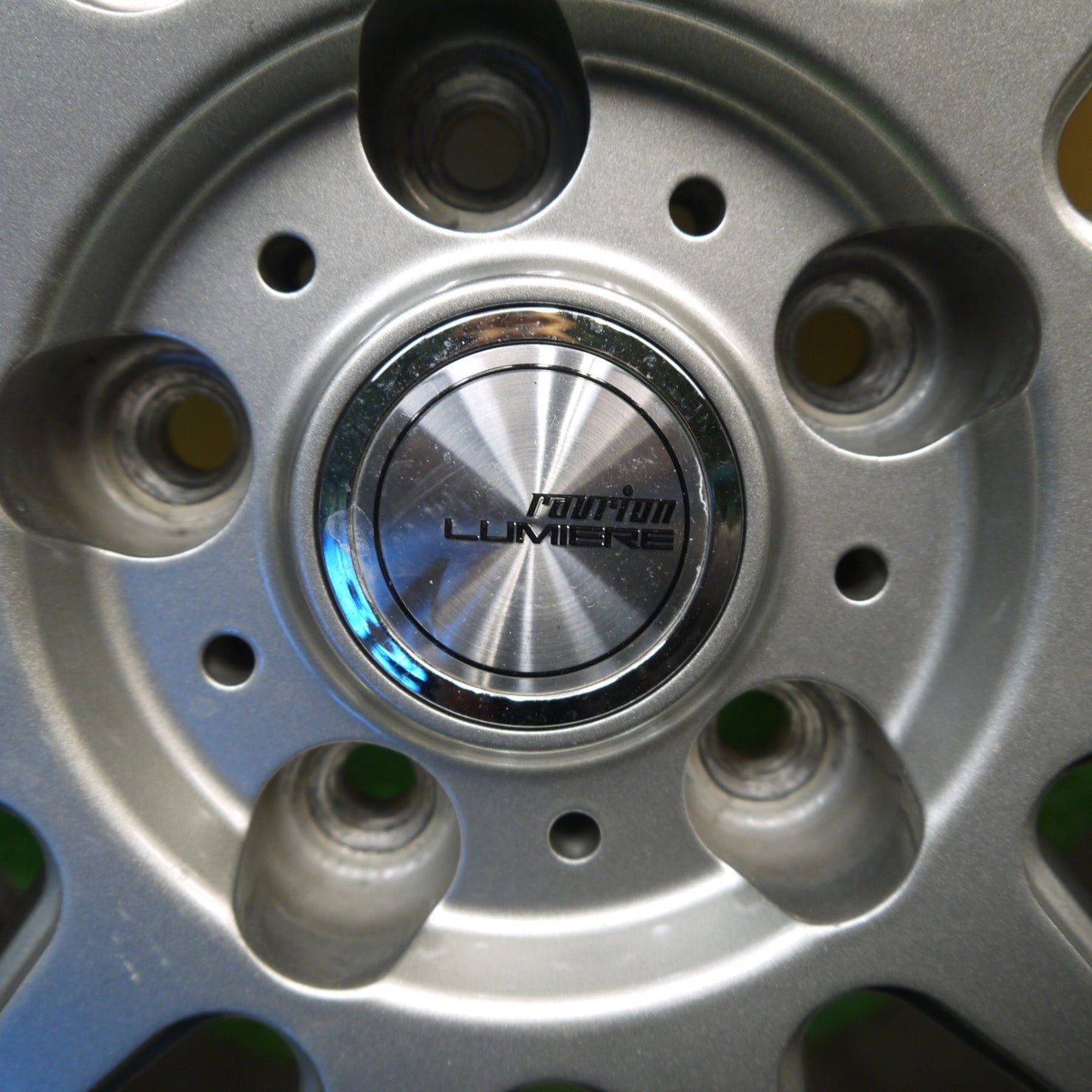 バリ溝！キレイ！9.5分以上★スタッドレス 215/60R17 ミシュラン X-ICE XI3 SNOW ravrion LUMIERE ラブリオン 17インチ PCD114.3/5H★6032401Hス
