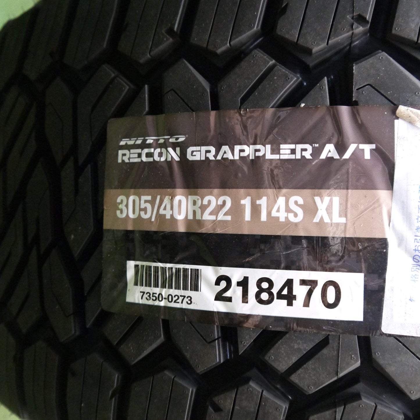 未使用！24年！1本★305/40R22 ニットー RECON GRAPPLER A/T タイヤ 22インチ ランクル 100 200 等★5081808Hノタ