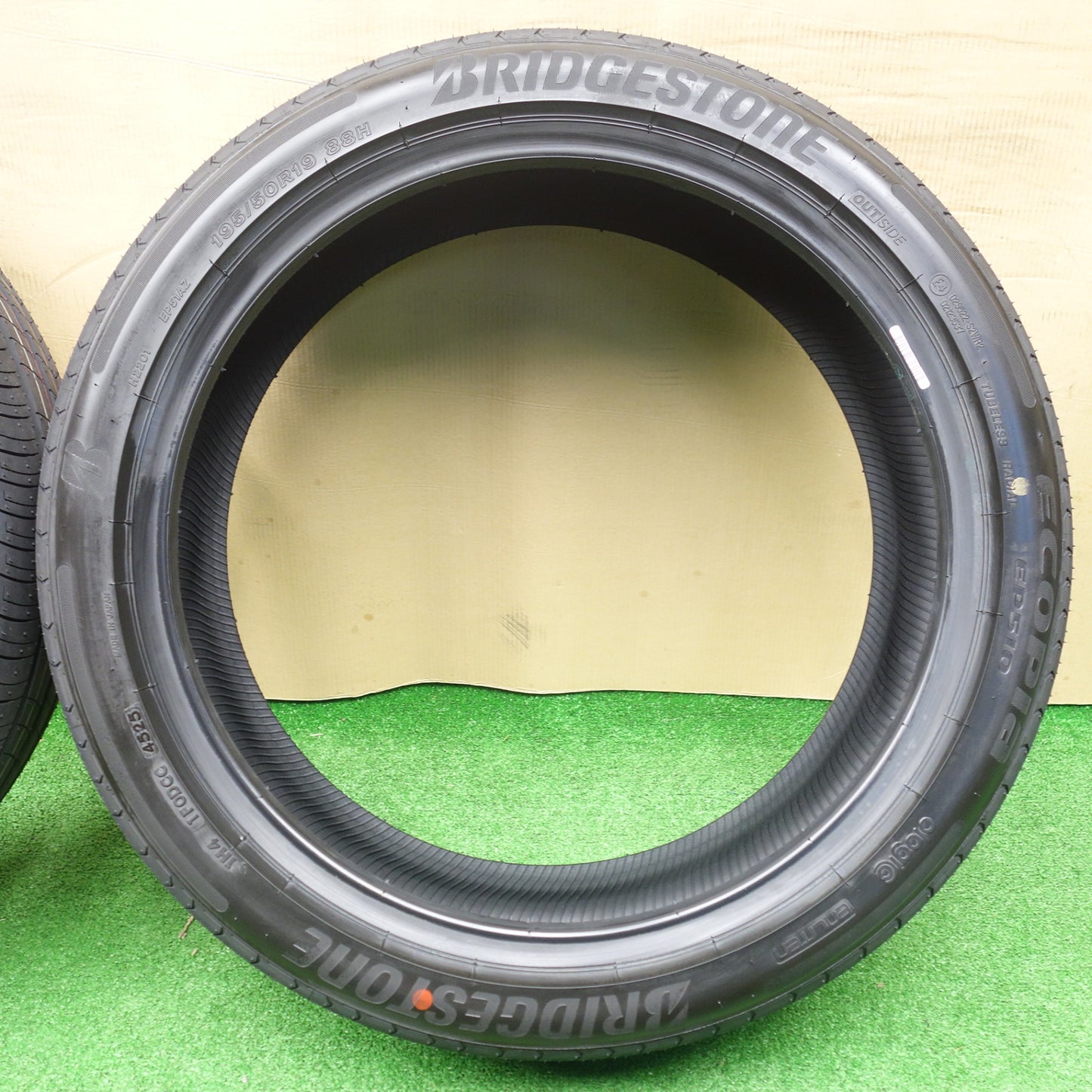 新車外し！25年★60系 プリウス 等 195/50R19 ブリヂストン エコピア EP510 タイヤ 19インチ★5122211KTノタ