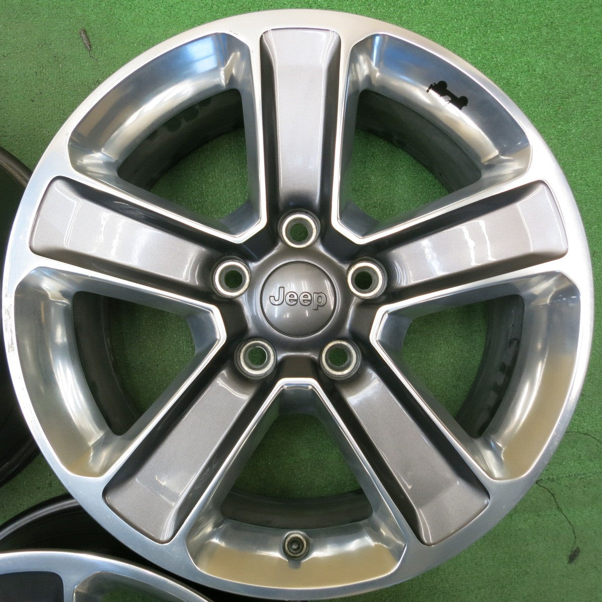 キレイ！5本★JEEP ジープ JL ラングラー アンリミテッド サハラ 純正 ホイール 18インチ 18×7.5J PCD127/5H★6072501HAホ