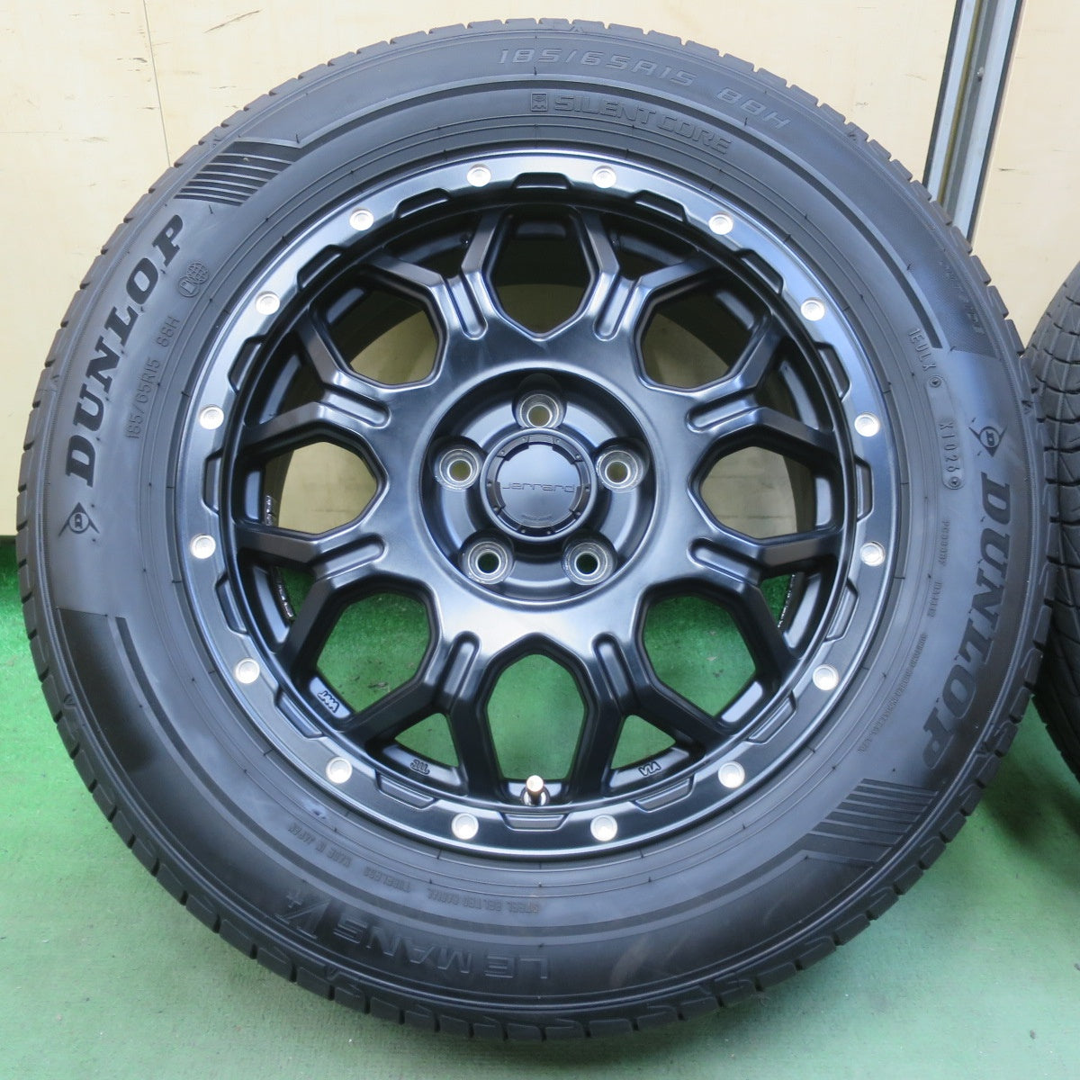バリ溝！26年！キレイ！ほぼ10分◎シエンタ 等 185/65R15 ダンロップ LE MANS V+ HI-BLOCK Jerrard ジェラード ルマン 5+ 15インチ PCD100/5H◎6100608イノ