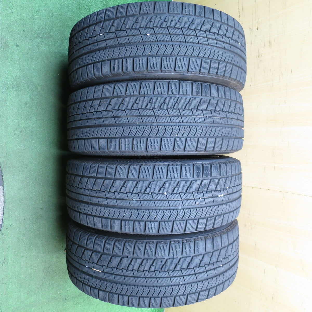 バリ溝！21年！キレイ！9.5分★レクサス LS 500 h 純正 OP 245/45R20 スタッドレス ブリヂストン ブリザック RFT 20インチ PCD120/5H★5062001NJス