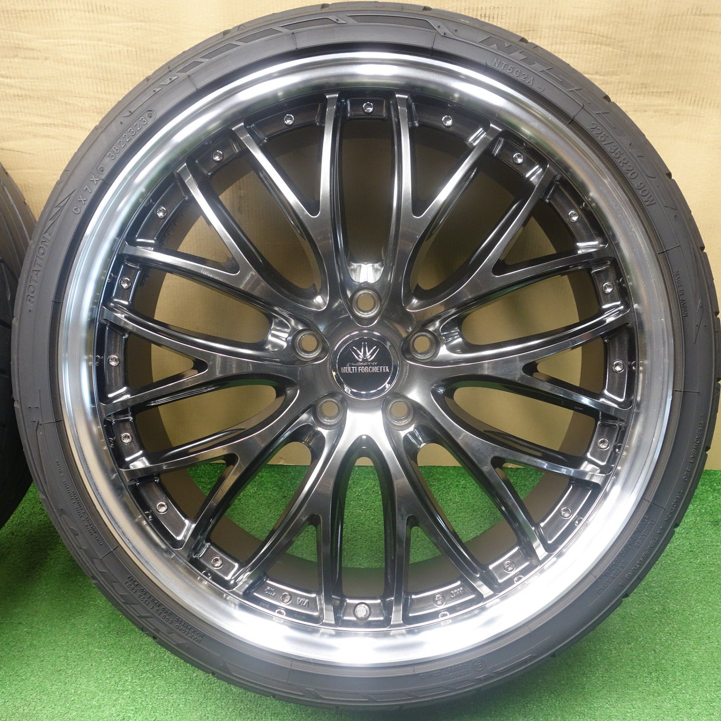 バリ溝！23年！9分◎LOXARNY MULTI FORCHETTA 225/35R20 ニットー NT555 G2 ロクサーニ マルチフォルケッタ 20インチ PCD114.3/5H◎6062001KTノ