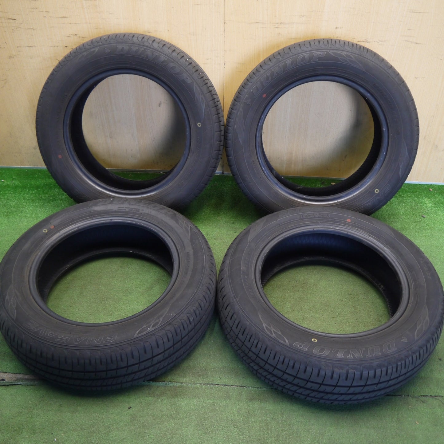 バリ溝！24年！9分★185/65R15 ダンロップ エナセーブ EC204 タイヤ 15インチ ノート ティーダ フリード 等★6061510Hノタ