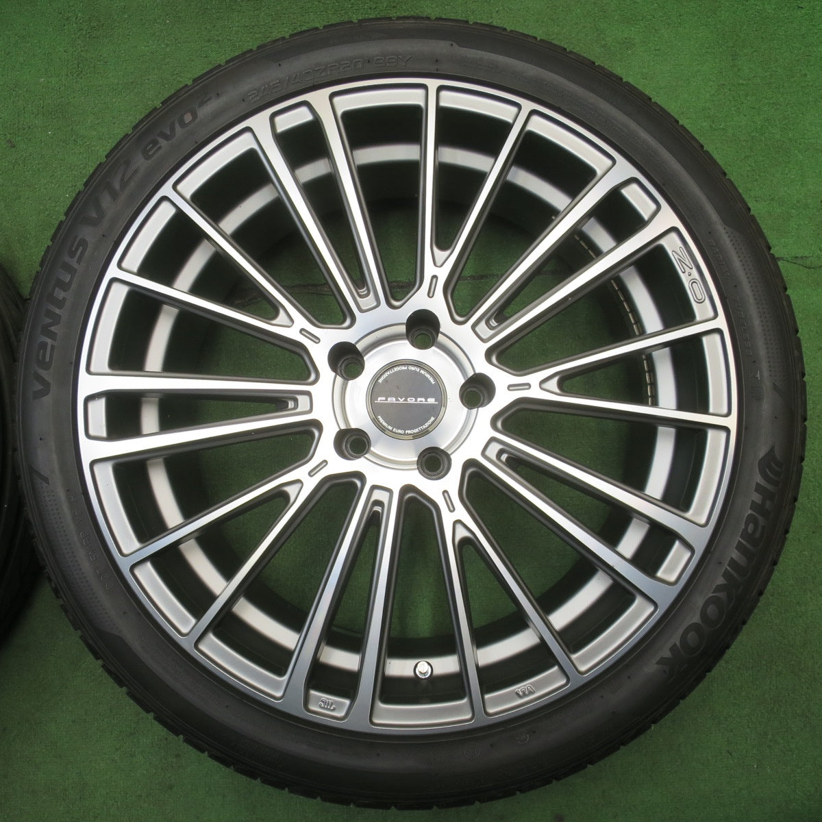 キレイ◎レクサス LS 等 O・Z Racing FAVORE 245/40R20 275/35R20 ハンコック ベンタス V12 evo2 OZ レーシング ファヴォーレ 20インチ PCD120/5H◎6072205NJノ