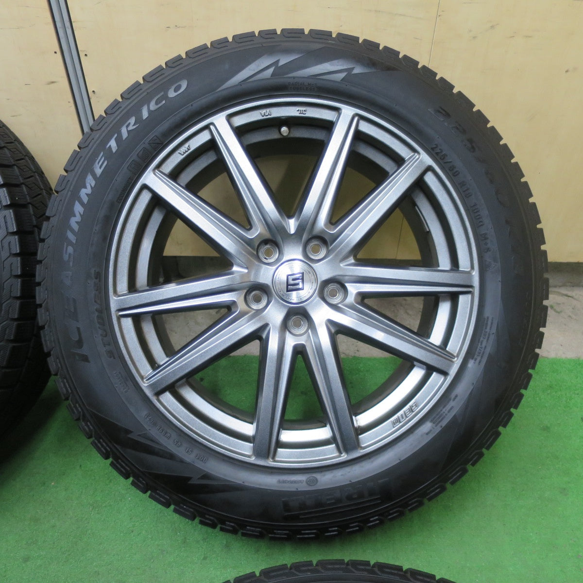 バリ溝！21年！キレイ！9分★スタッドレス 225/60R18 ピレリ アイスアシンメトリコ SEIN ザイン 18インチ PCD114.3/5H★5091703TTス