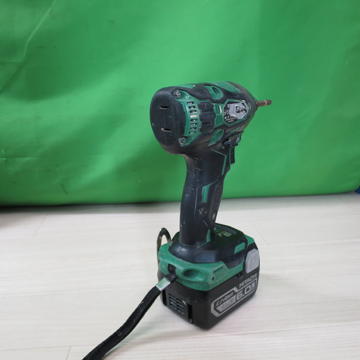 [送料無料] ☆日立工機 コードレス インパクト ドライバー 14.4V WH14DDL2? 充電器 バッテリー 付き 電動 工具☆