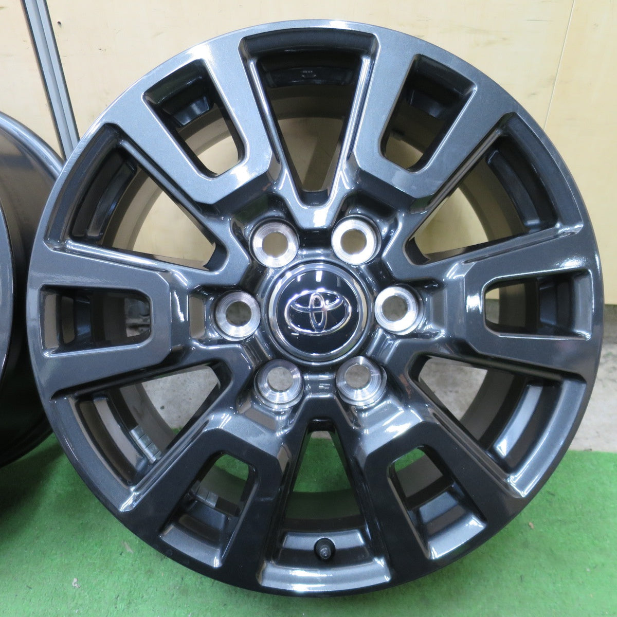 新車外し★トヨタ ランクル 250 VX 純正 ホイール 18インチ 18×7.5J PCD139.7/6H★6063003NGホ