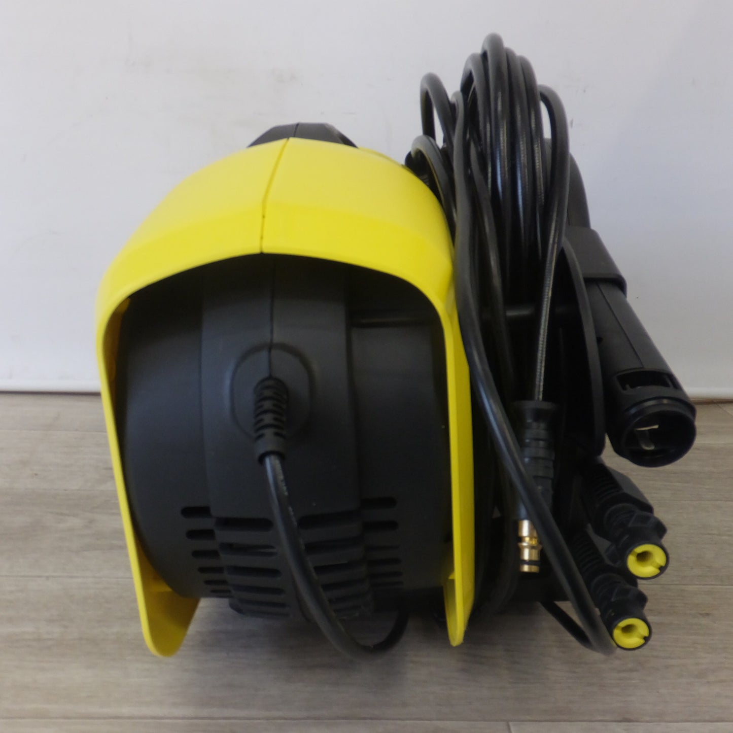 [送料無料] 美品★ケルヒャー KARCHER 高圧洗浄機 K2サイレント K2 Silent　100V～ 50/60Hz 1.25kW　1.600-920.0 IPX5★