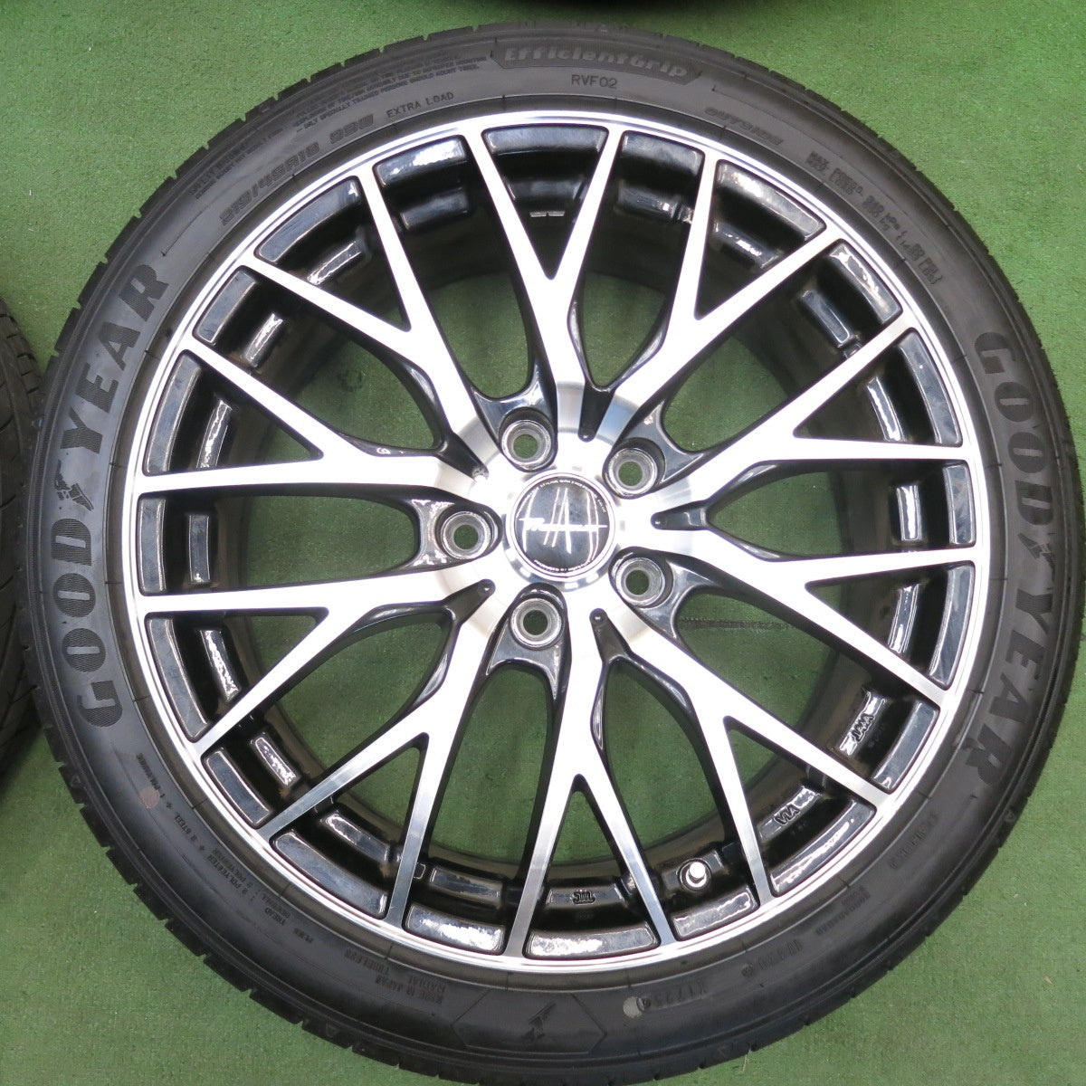 バリ溝！25年！9.5分◎215/45R18 グッドイヤー EfficientGrip RVF02 Precious HM-1 プレシャス 18インチ PCD114.3/5H◎6062408HAノ