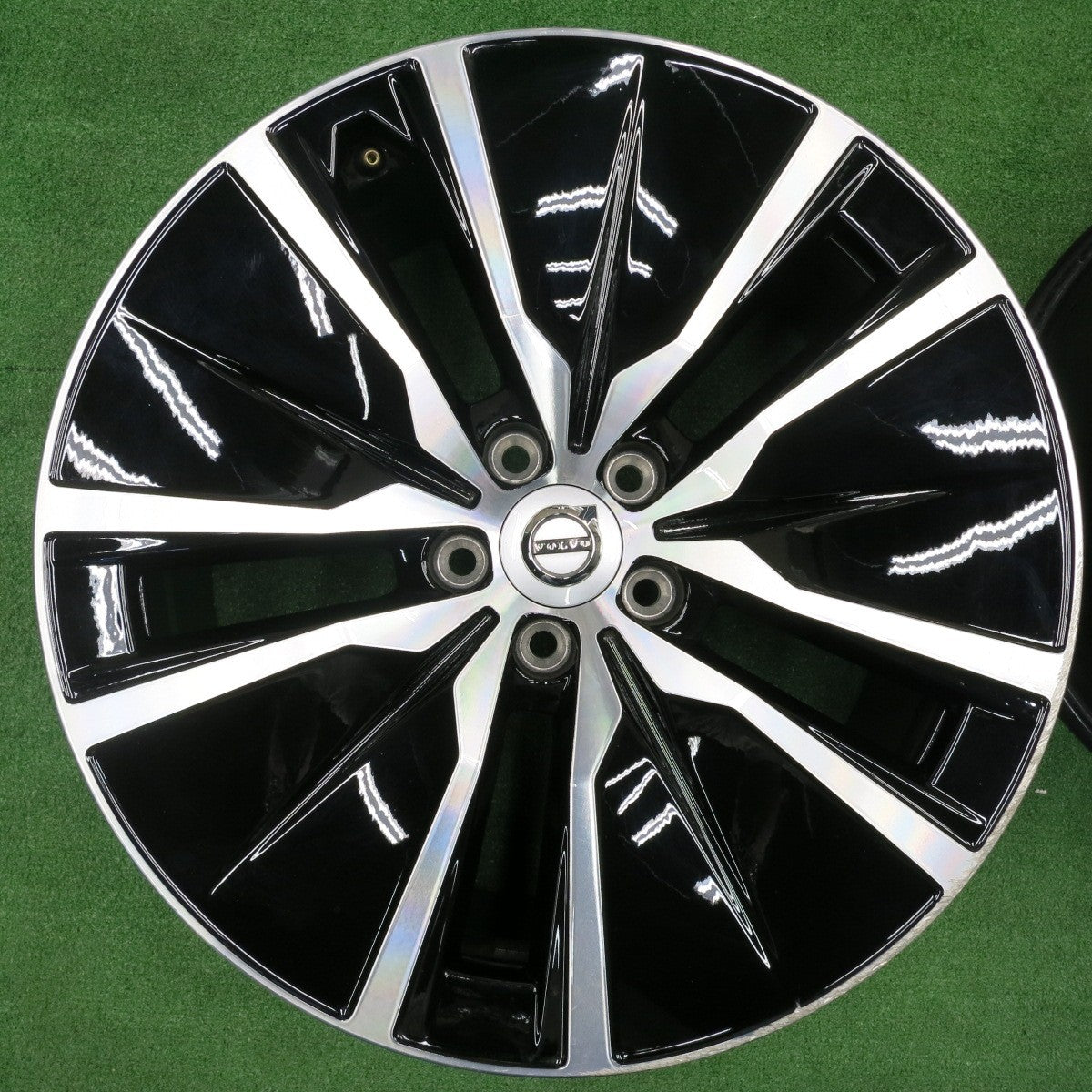 [送料無料] キレイ★ボルボ XC90 純正 ホイール 19インチ 19×8.0J PCD108/5H★4101101NJホ