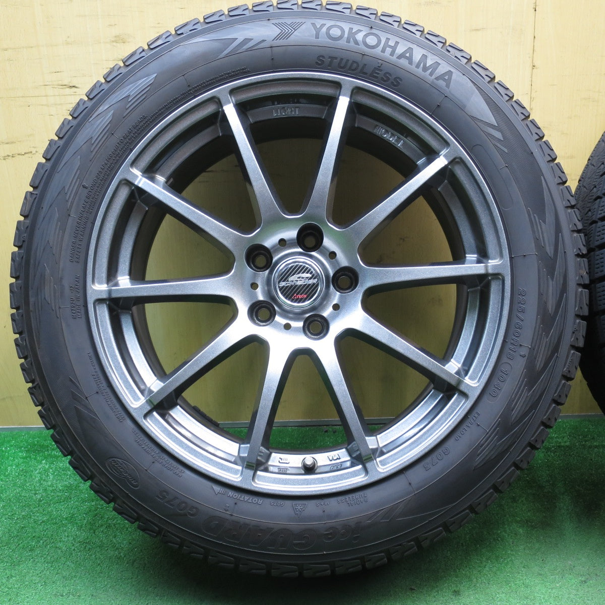 バリ溝！キレイ！9分★スタッドレス 225/60R18 ヨコハマ アイスガード G075 SCHNEIDER ATECH シュナイダー 18インチ PCD114.3/5H★5053005NJス