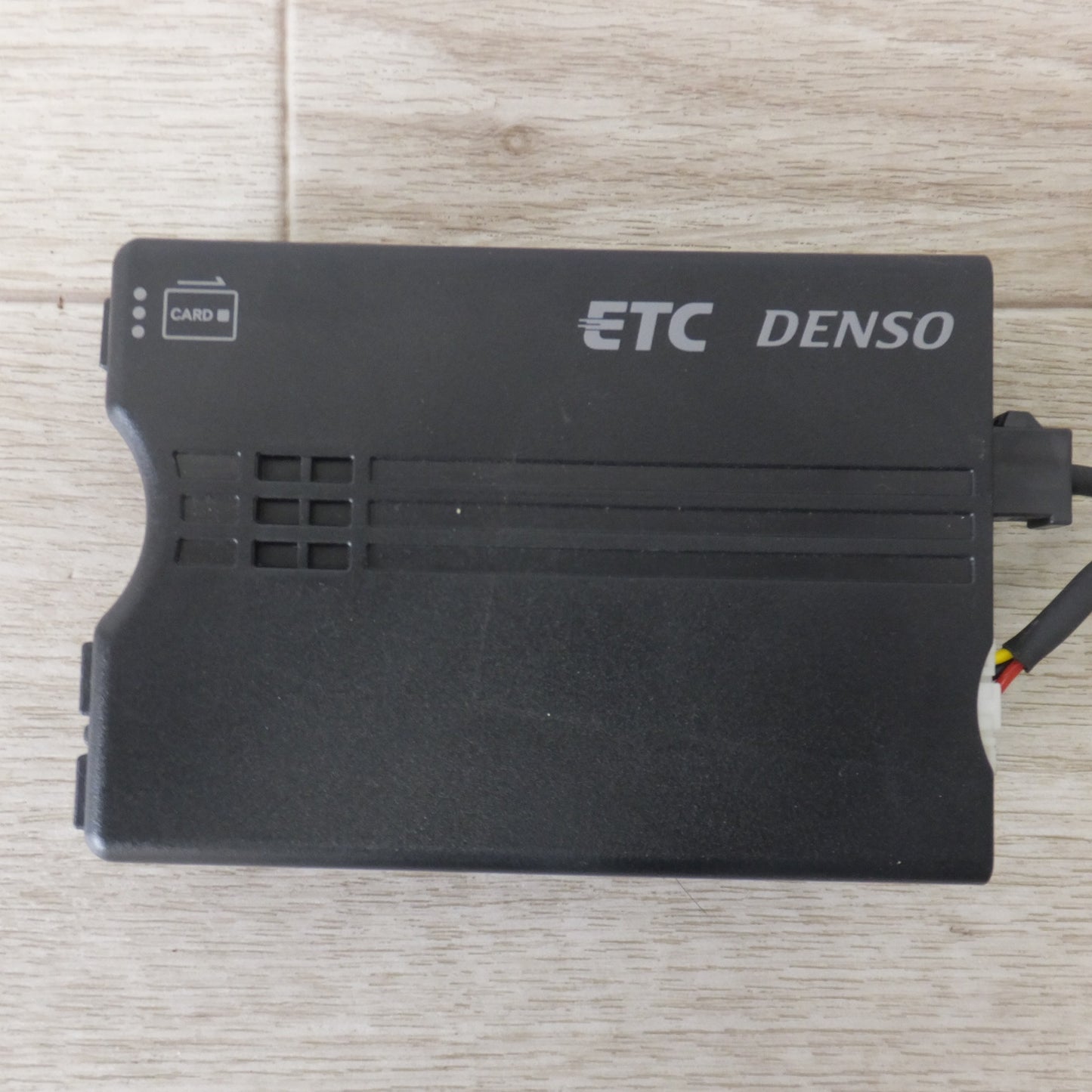[送料無料] ★デンソー DENSO ETC車載器 音声タイプETC DC12V専用 DIU-9500 四輪車専用[52]★