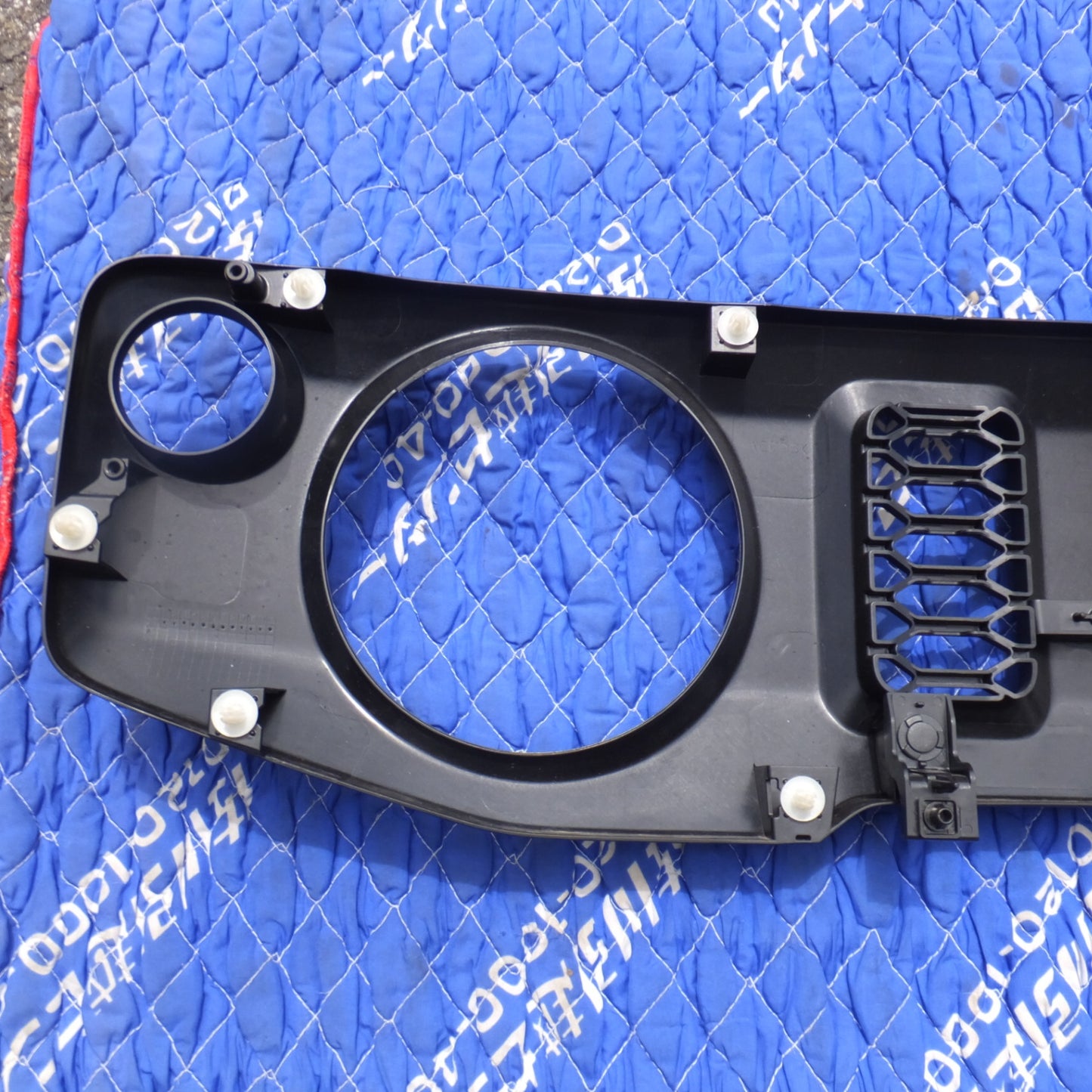 [送料無料] 岐阜発 キレイ★スズキ SUZUKI 純正 ジムニー JB64W JB74W フロントグリル 72111-78R0★