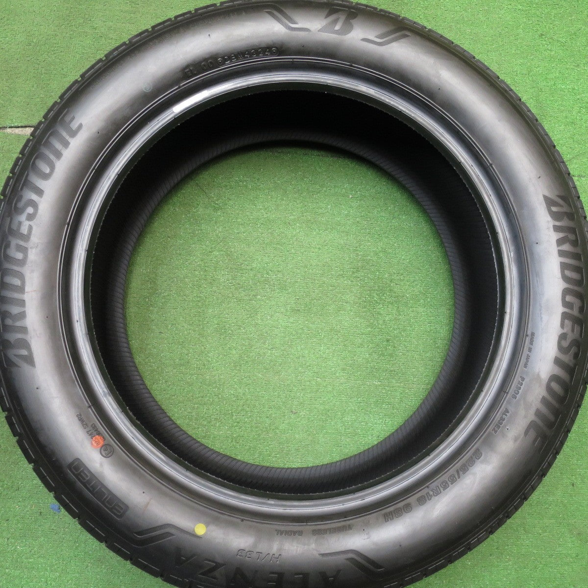 [送料無料] 新車外し！24年★225/55R18 ブリヂストン アレンザ H/L33 タイヤ 18インチ ZR-V デリカ エルグランド 等★5031107Hノタ