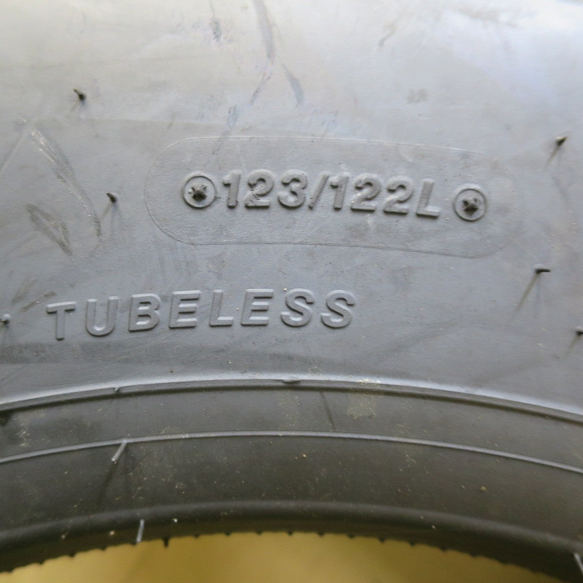 未使用！24年！1本★トラック タイヤ 225/80R17.5 123/122L ブリヂストン L330 17.5インチ★6060103イノタ