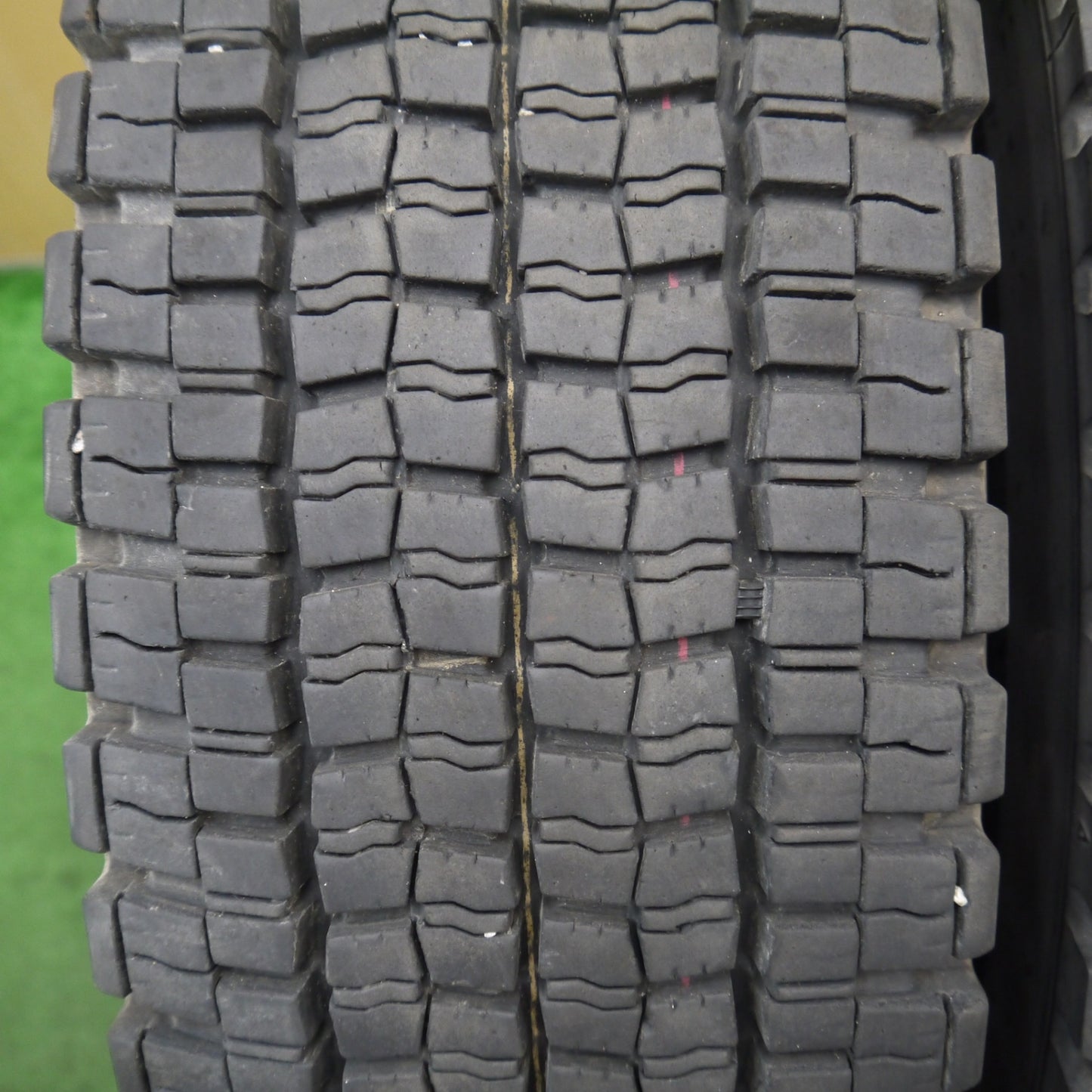 2本価格★トラック タイヤ 225/90R17.5 127/125L スタッドレス ダンロップ デクテス SP001 17.5インチ★5061202KKスタ