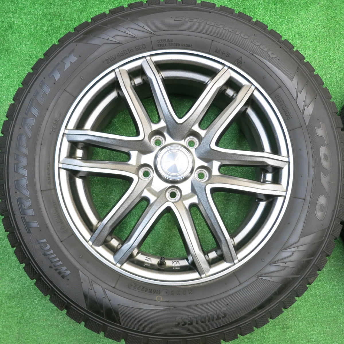 バリ溝！22年！キレイ！9.5分★スタッドレス 215/65R16 トーヨー ウインター トランパス TX SG-E 社外 アルミ 16インチ PCD114.3/5H★5102315HAス