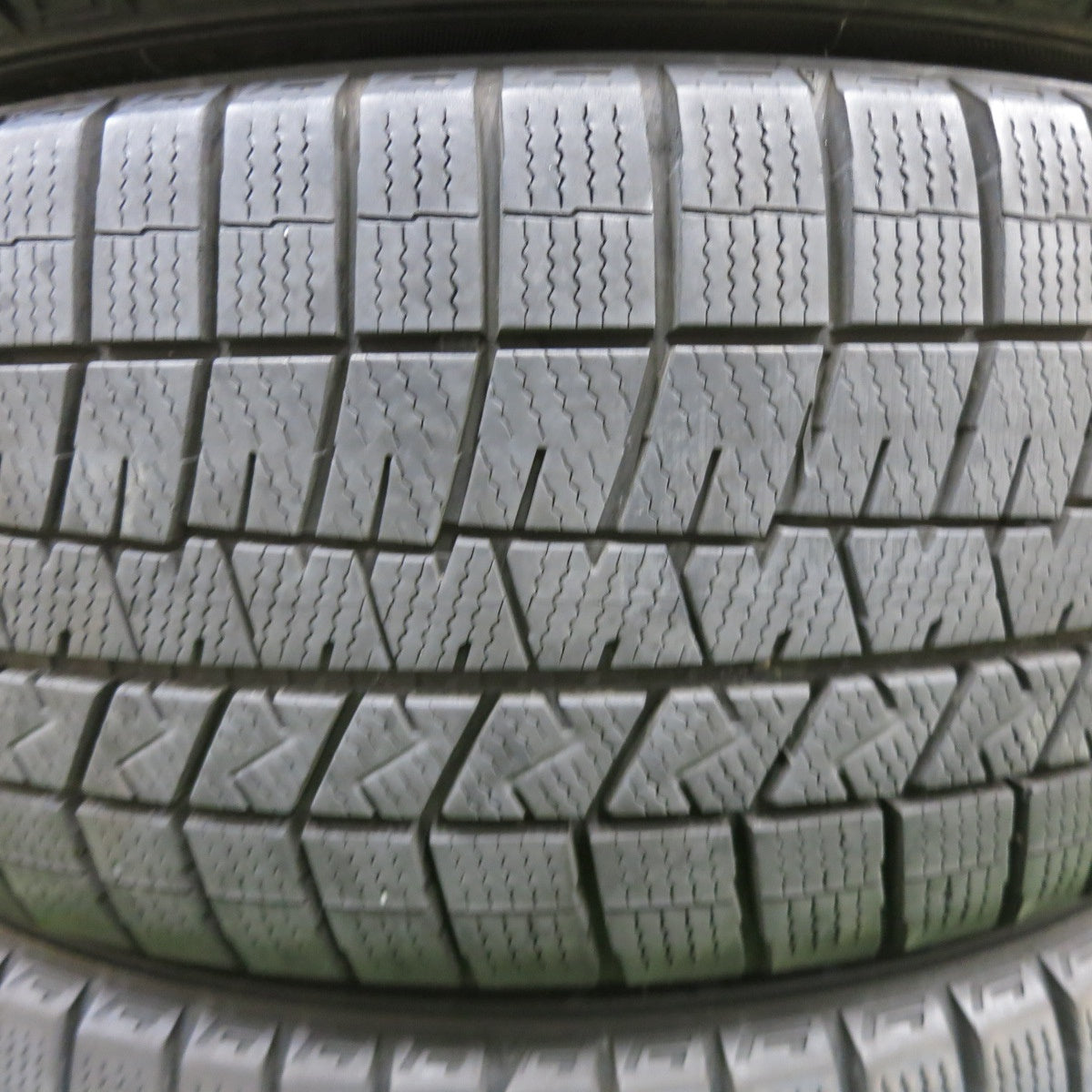 バリ溝！22年！キレイ！9分★プリウス 等 Lehrmeister L-F FIRST 215/45R17 スタッドレス ダンロップ ウインターマックス 03 レアマイスター 17インチ PCD100/5H★6011602ナス