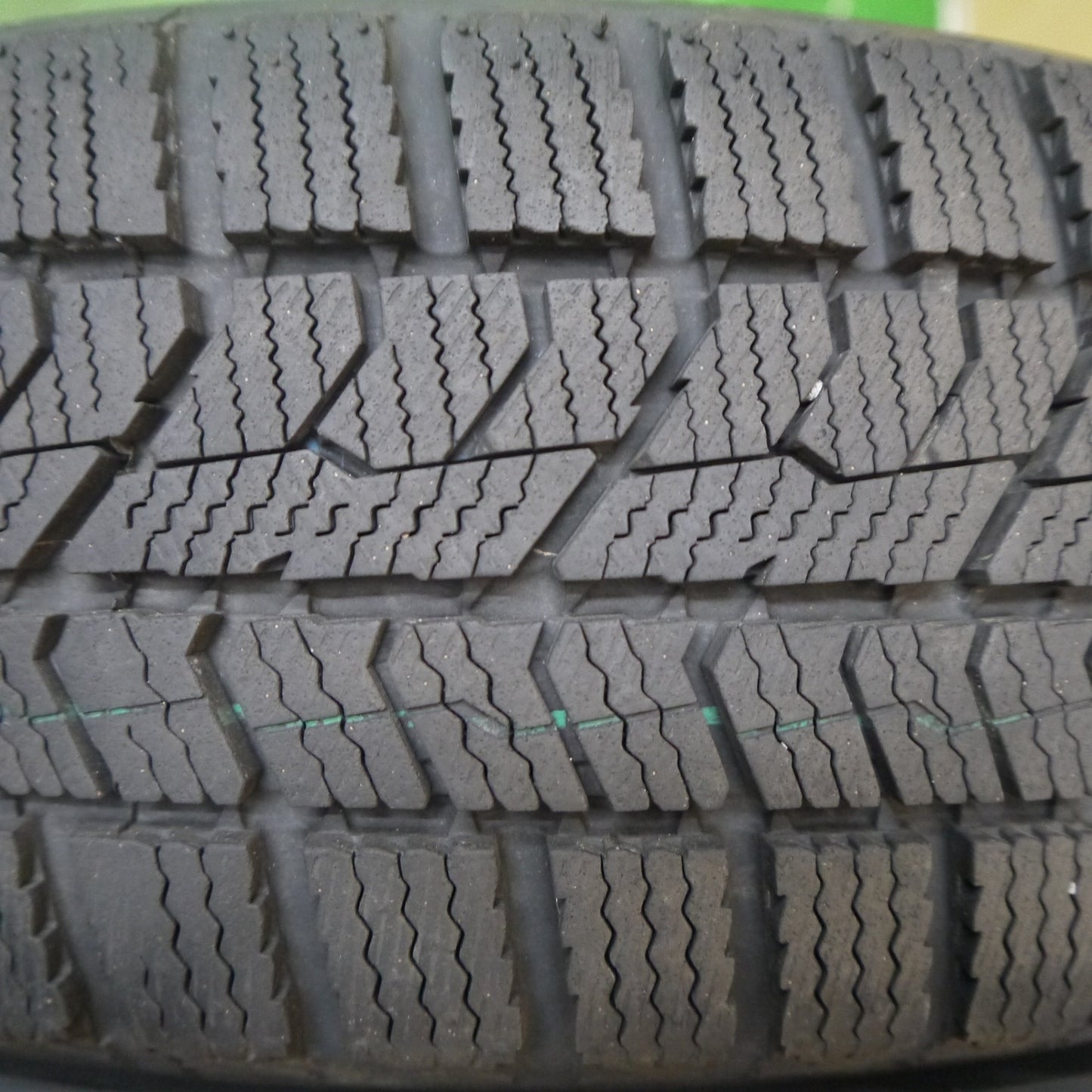 タイヤほぼ未使用！23年！キレイ★スタッドレス 165/65R15 トーヨー オブザーブ GIZ2 D.O.S. DOS 15インチ 軽サイズ ハスラー 等 PCD100/4H★5040903Hス