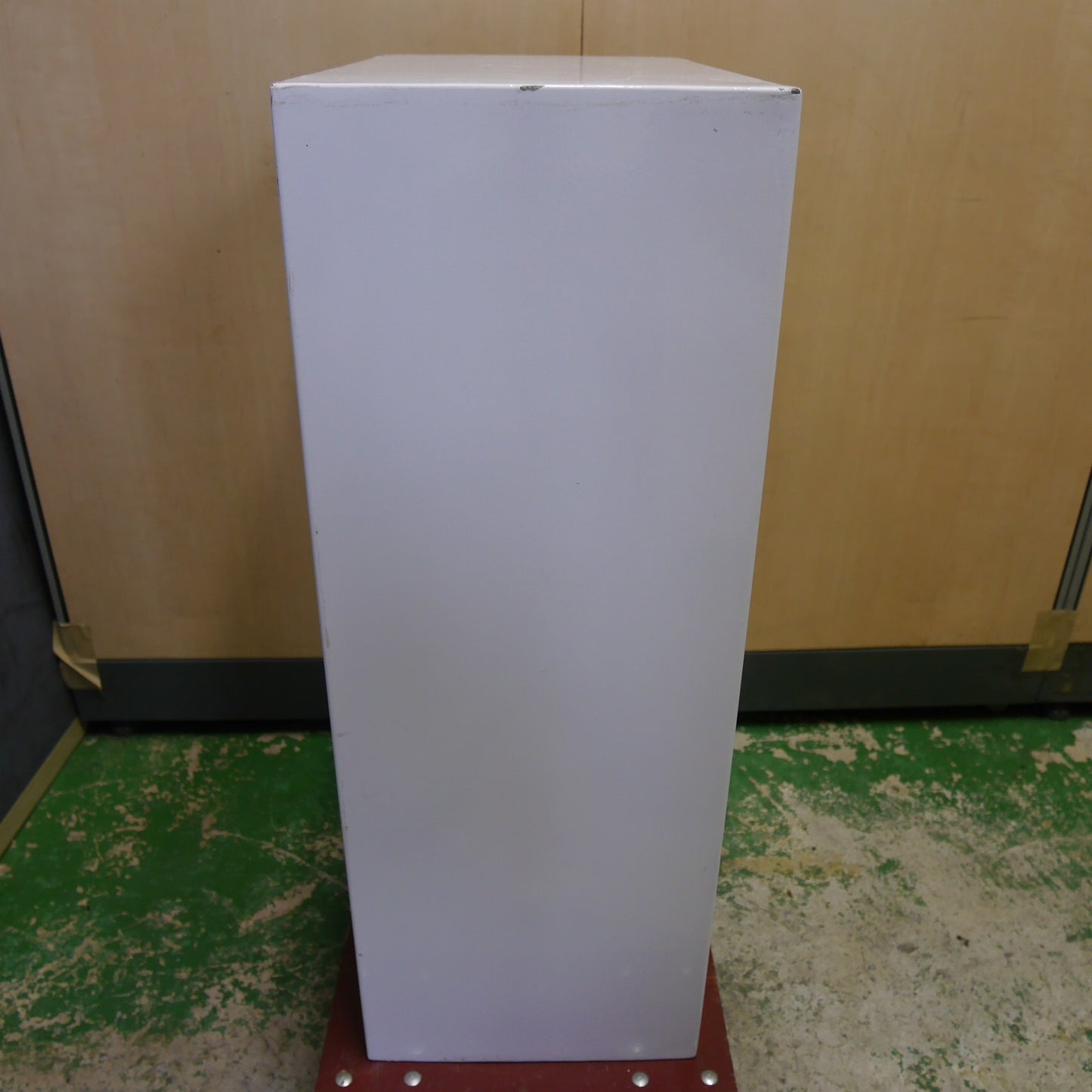 [送料無料] ☆手動式 自動 販売機 トレカ BOX トレーディング カード ボックス 自販機 ガチャ ガチャ メーカー 型式 不明 ジャンク品③☆