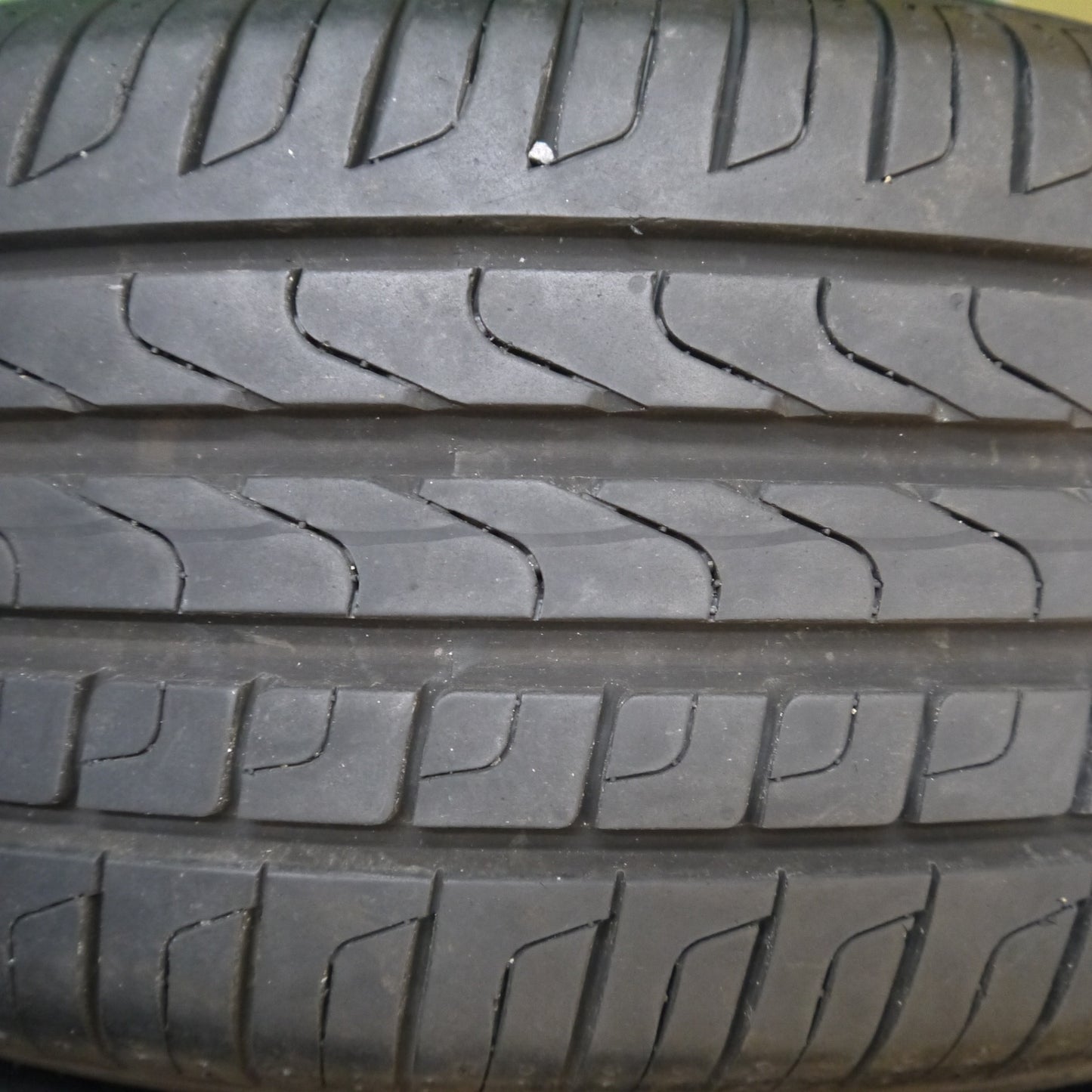 バリ溝！22年！9.5分★205/55R17 ピレリ Cinturato P7 タイヤ 17インチ ノア ヴォクシー ステップワゴン 等★5121508Hノタ