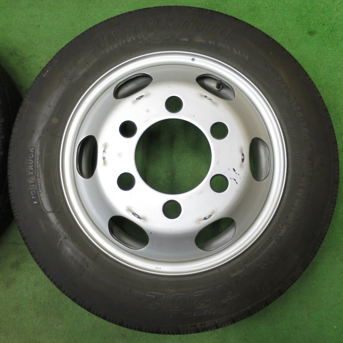 バリ溝！22年！8.5分！6本★トラック 175/75R15 103/101N ブリヂストン R202 スチール ホイール 15インチ PCD184.15/6H★6041501ナノ