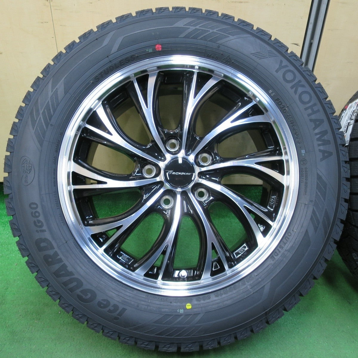 未使用！23年★スタッドレス 205/60R16 ヨコハマ アイスガード iG60 Precious HS-2 プレシャス PCD114.3/5H★4101608イス