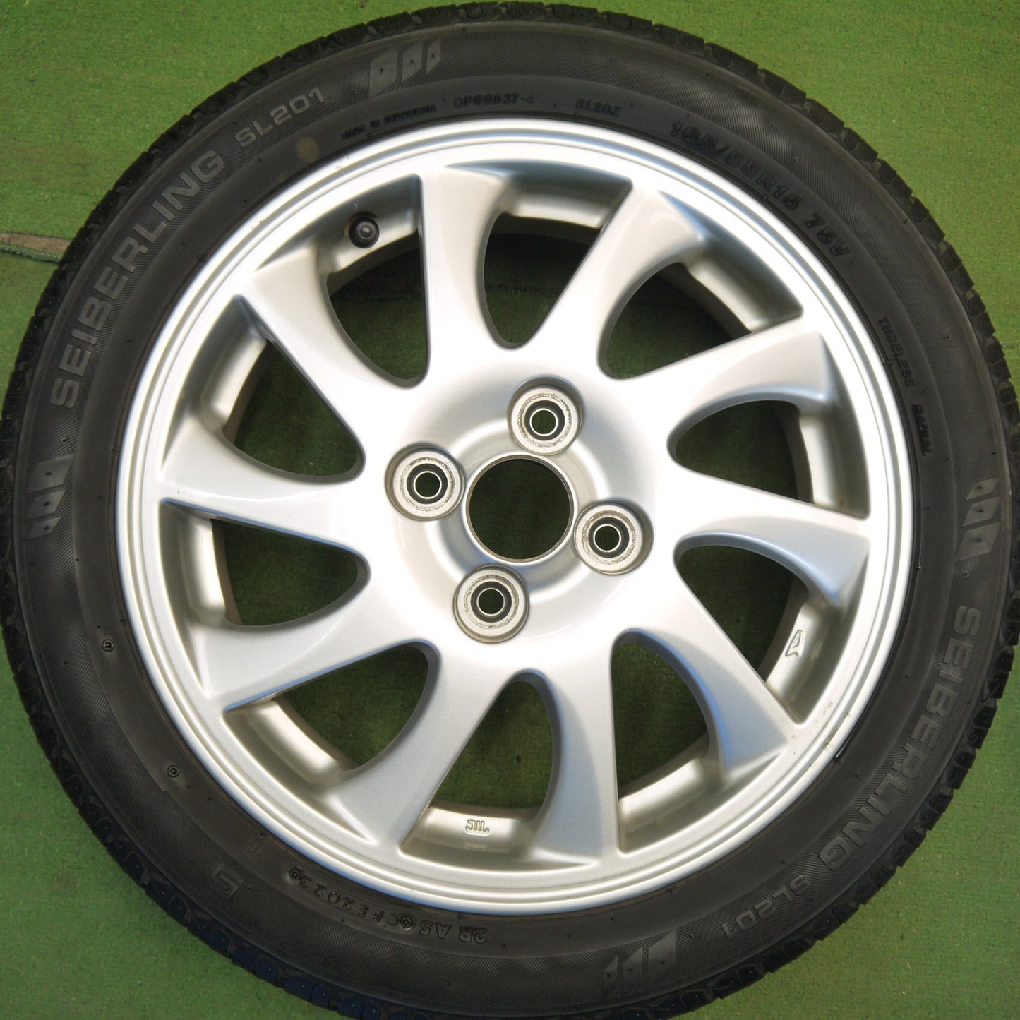 バリ溝！23年！8.5分★ダイハツ ムーヴ カスタム 純正 165/55R15 セイバーリング SL201 15インチ PCD100/4H★6042707Hノ
