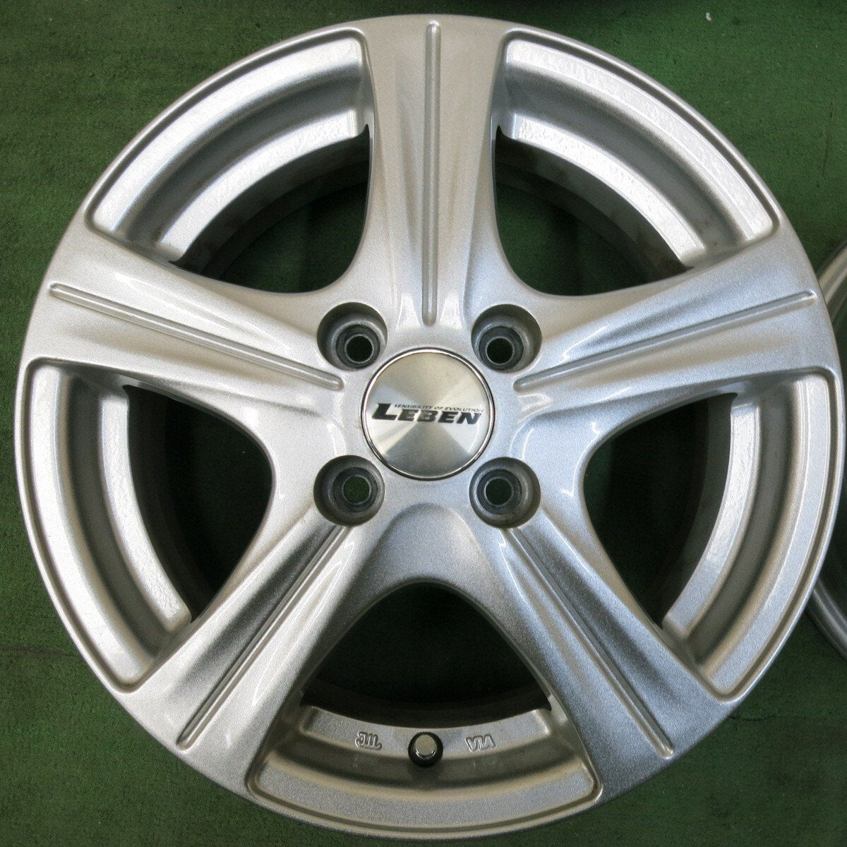 キレイ★LEBEN レーベン 14インチ ホイール 14×5.5J PCD100/4H★5021410SYホ