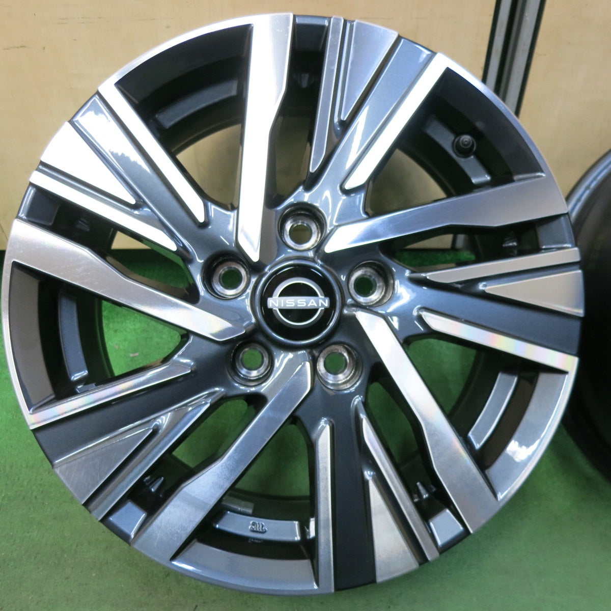 新車外し★日産 C28 セレナ 純正 ホイール 16インチ 16×6J PCD114.3/5H★5043002SYホ