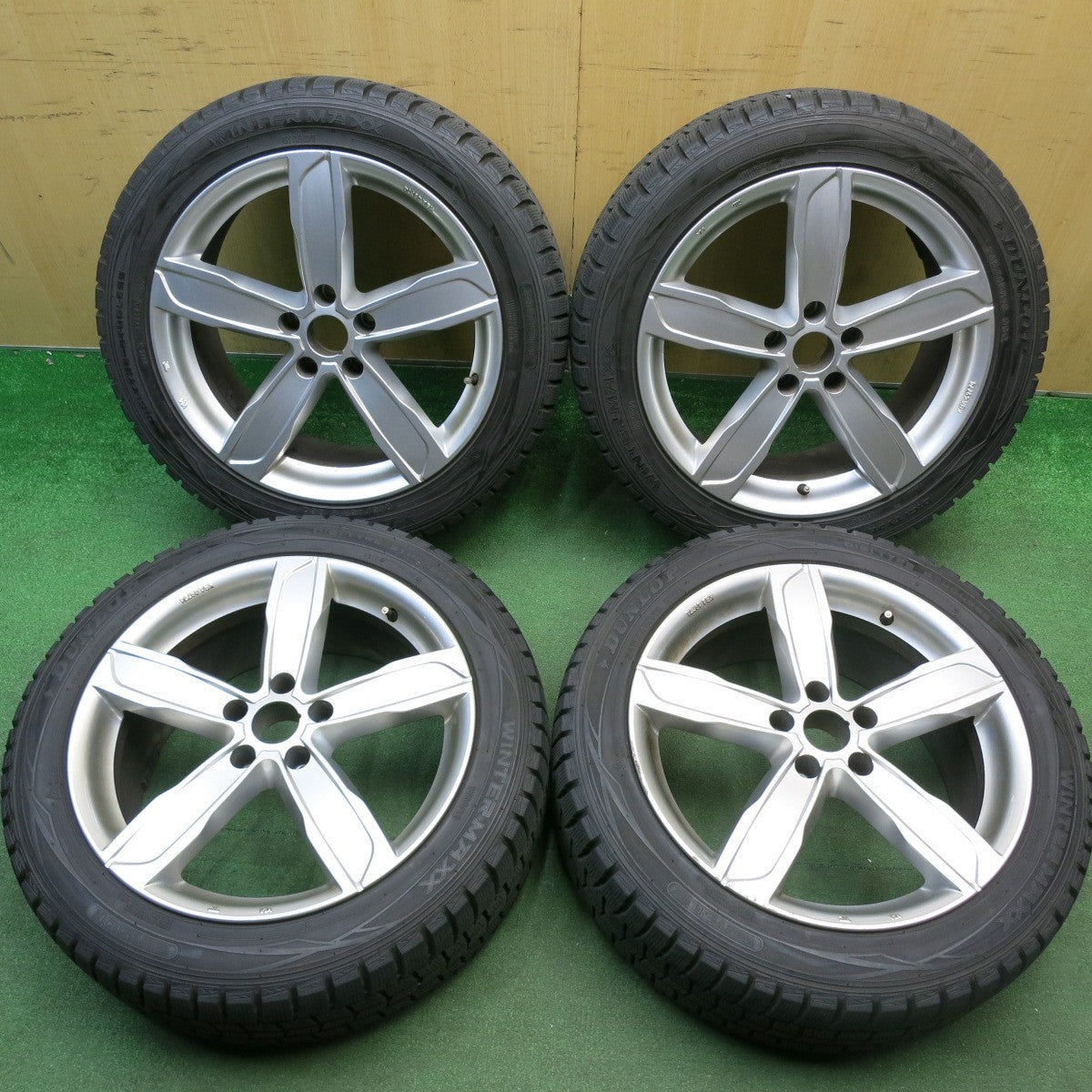 バリ溝！9.5分★アウディ 等 MAK STADT 245/45R18 スタッドレス ダンロップ ウインターマックス WM01 シュタッド 18インチ PCD112/5H★6031408HAス