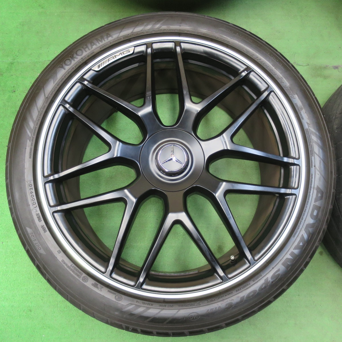 [送料無料] キレイ！22年★ベンツ GLE 63 W167 V167 純正 AMG 285/40R22 325/35R22 ヨコハマ アドバン スポーツ V107 22インチ PCD112/5H★5012412イノ