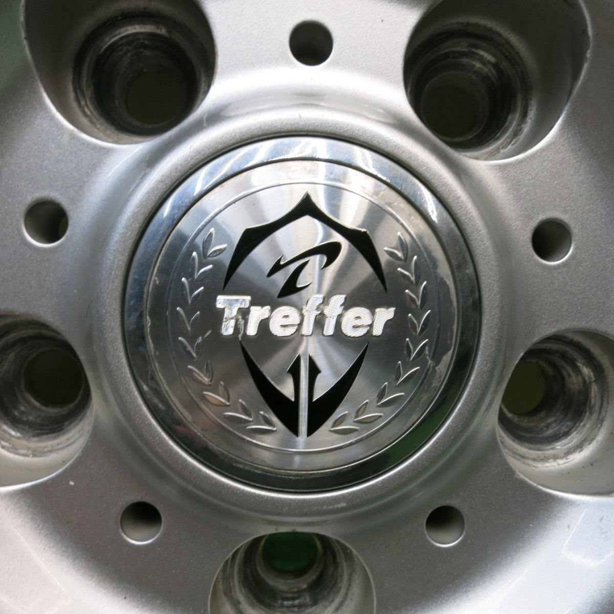 バリ溝！23年！9.5分★スタッドレス 175/80R15 ヨコハマ アイスガード G075 Treffer トレファー 15インチ PCD114.3/5H★5070104HAス