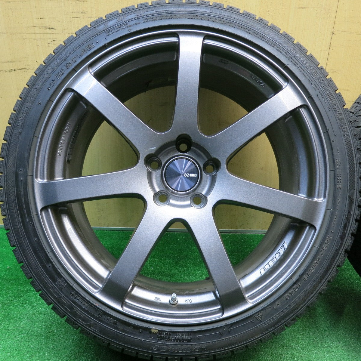 バリ溝！21年！キレイ！9.5分★ENKEI PF07 スタッドレス 245/40R19 ダンロップ ウインターマックス 03 エンケイ PCD114.3/5H★5112911HAス