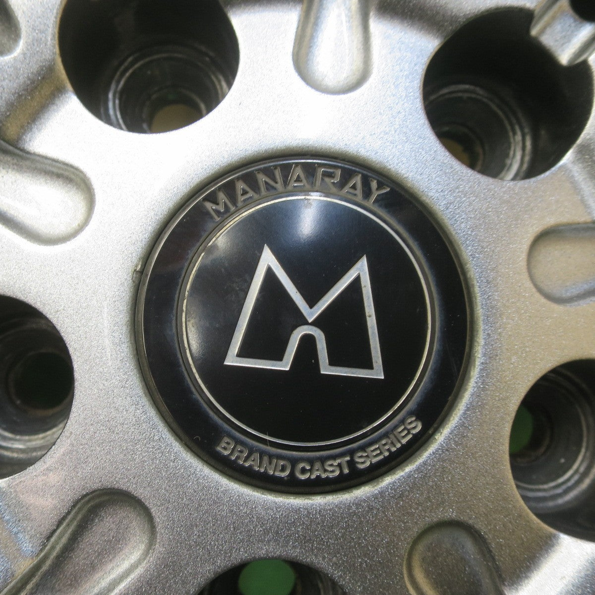 バリ溝！25年！キレイ！ほぼ10分★スタッドレス 195/65R15 ヨコハマ アイスガード iG70 MANARAY マナレイ 15インチ PCD114.3/5H★6041405イス