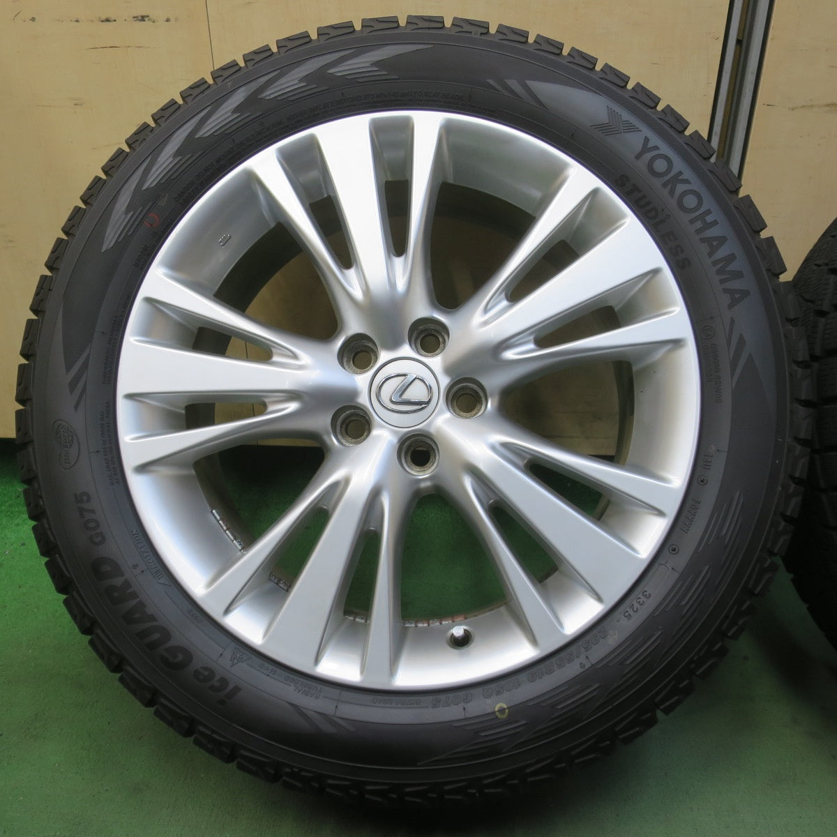 バリ溝！25年！キレイ！ほぼ10分◎レクサス 10系 RX 純正 235/55R19 スタッドレス ヨコハマ アイスガード G075 19インチ PCD114.3/5H◎6101601イス