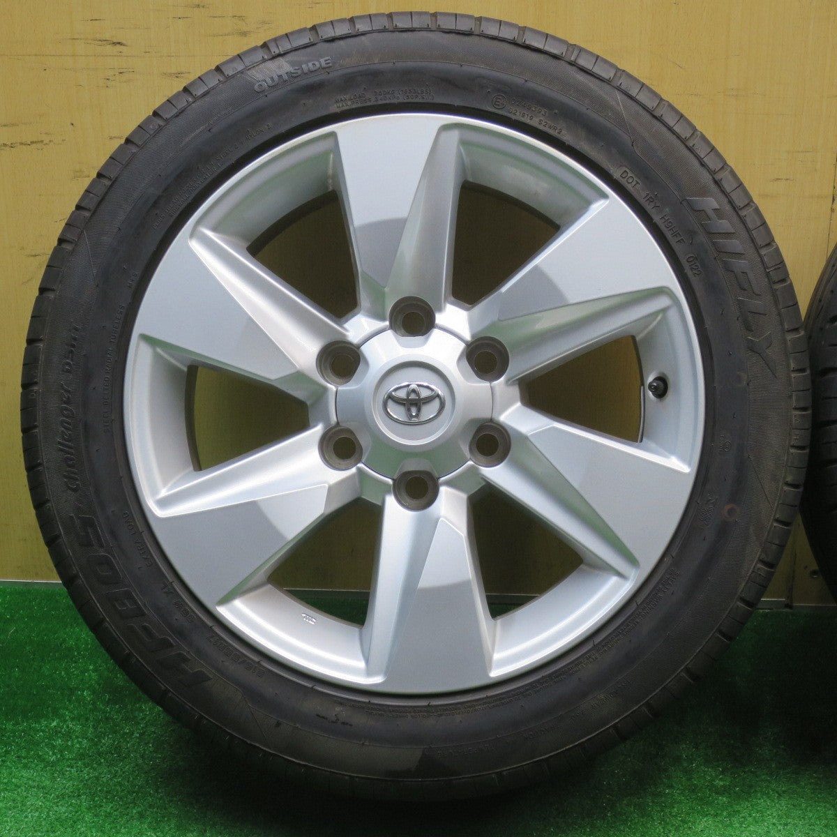 バリ溝！22年！キレイ！9分★ハイエース 等 トヨタ 150系 プラド 純正 215/55R17 ハイフライ HF805 17インチ PCD139.7/6H★5102901NJノ