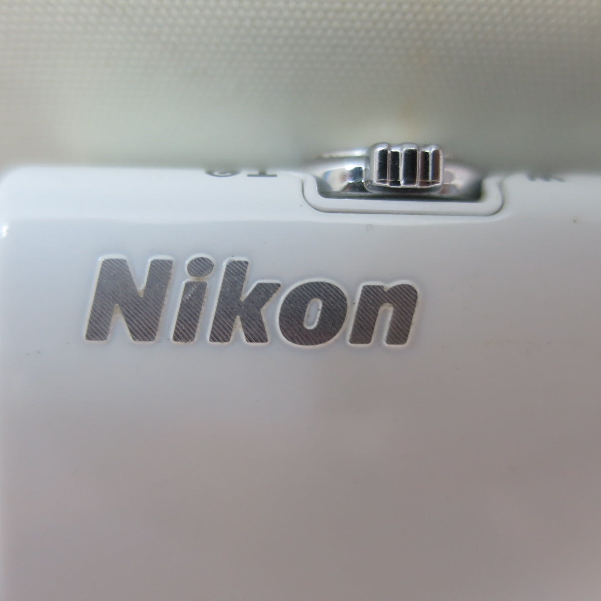 ☆Nikon ニコン デジタル カメラ COOLPIX S6200 10x WIDE コンパクト デジカメ クールピクス 現状品☆ [送料無料]