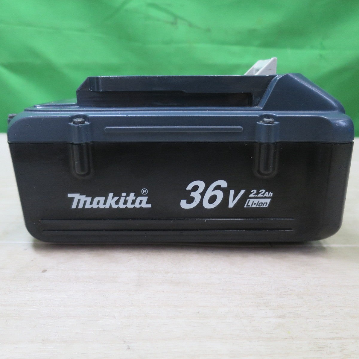 [送料無料] キレイ☆マキタ 充電式 蛍光灯 ML360 充電器 DC36WA ライト 照明 器具 バッテリー BL3622A 36V コードレス makita☆