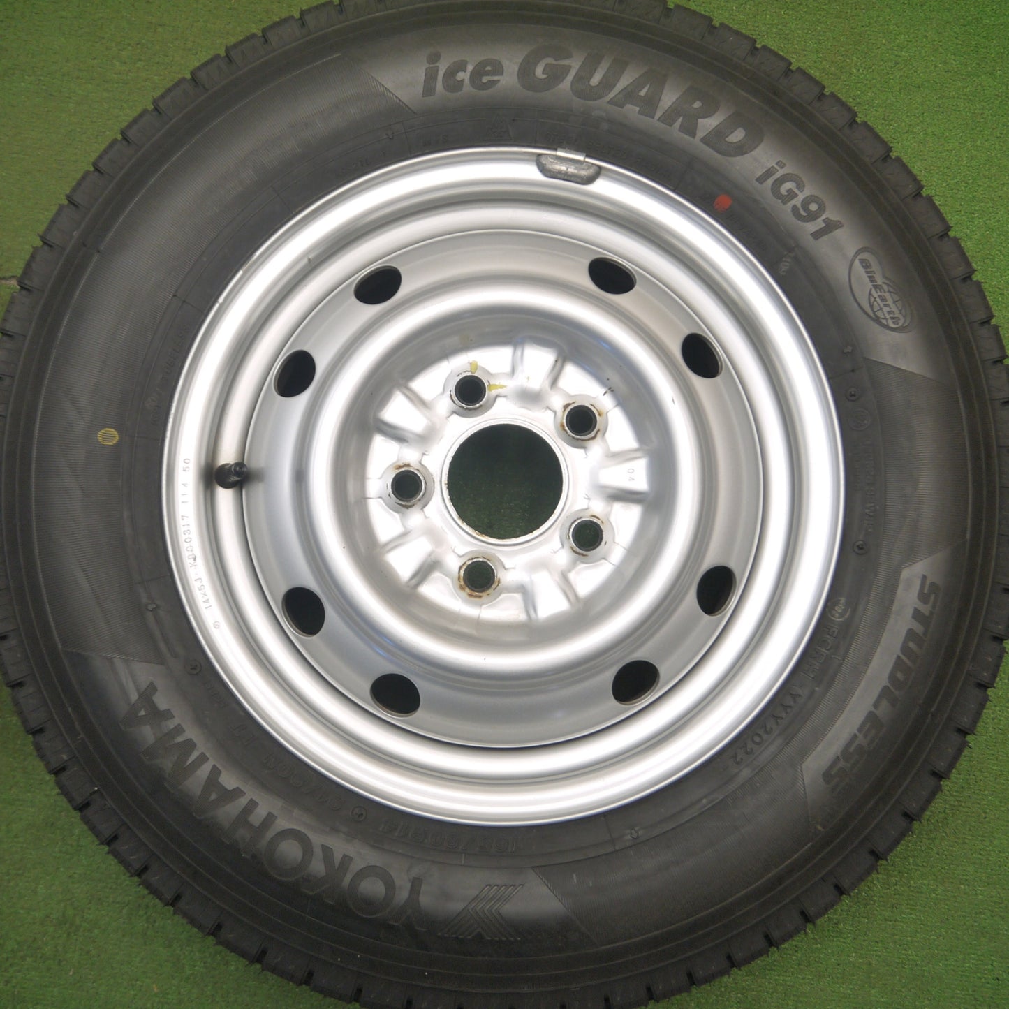 [送料無料] タイヤほぼ未使用！22年！キレイ★スタッドレス 165/80R14 91/90N ヨコハマ アイスガード iG91 スチール ホイール 14インチ PCD114.3/5H★5022507Hス