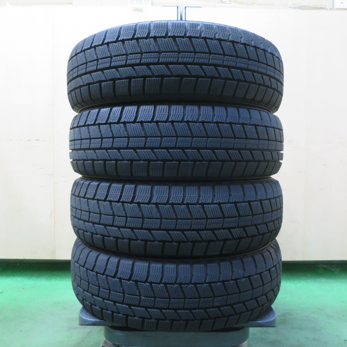 バリ溝！23年！9.5分★スタッドレス 165/65R14 オートバックス ノーストレック N5 タイヤ 14インチ タンク ルーミー 等★5101406イスタ